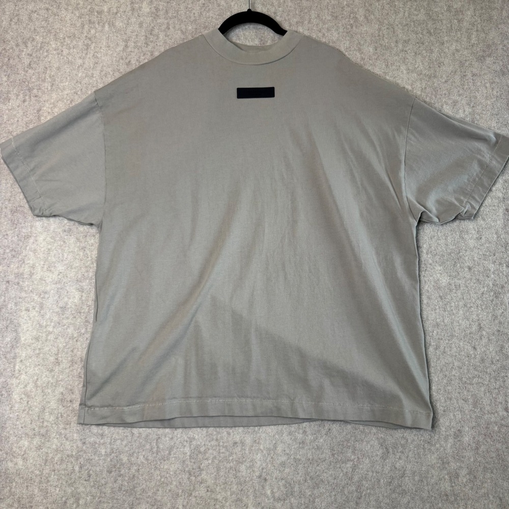 Fear of God Essentials Logo T-Shirt Mens Small Taupe Grey Oversized Streetwear